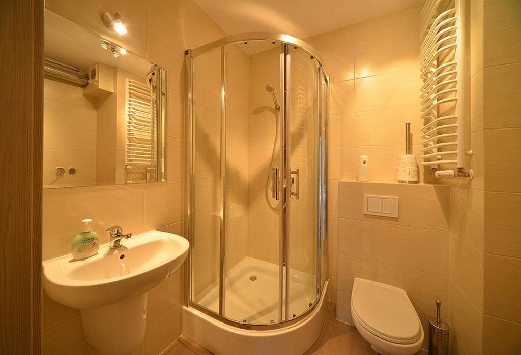 שצ'קלארסקה פוראובה Villa Avangarda חדר תמונה